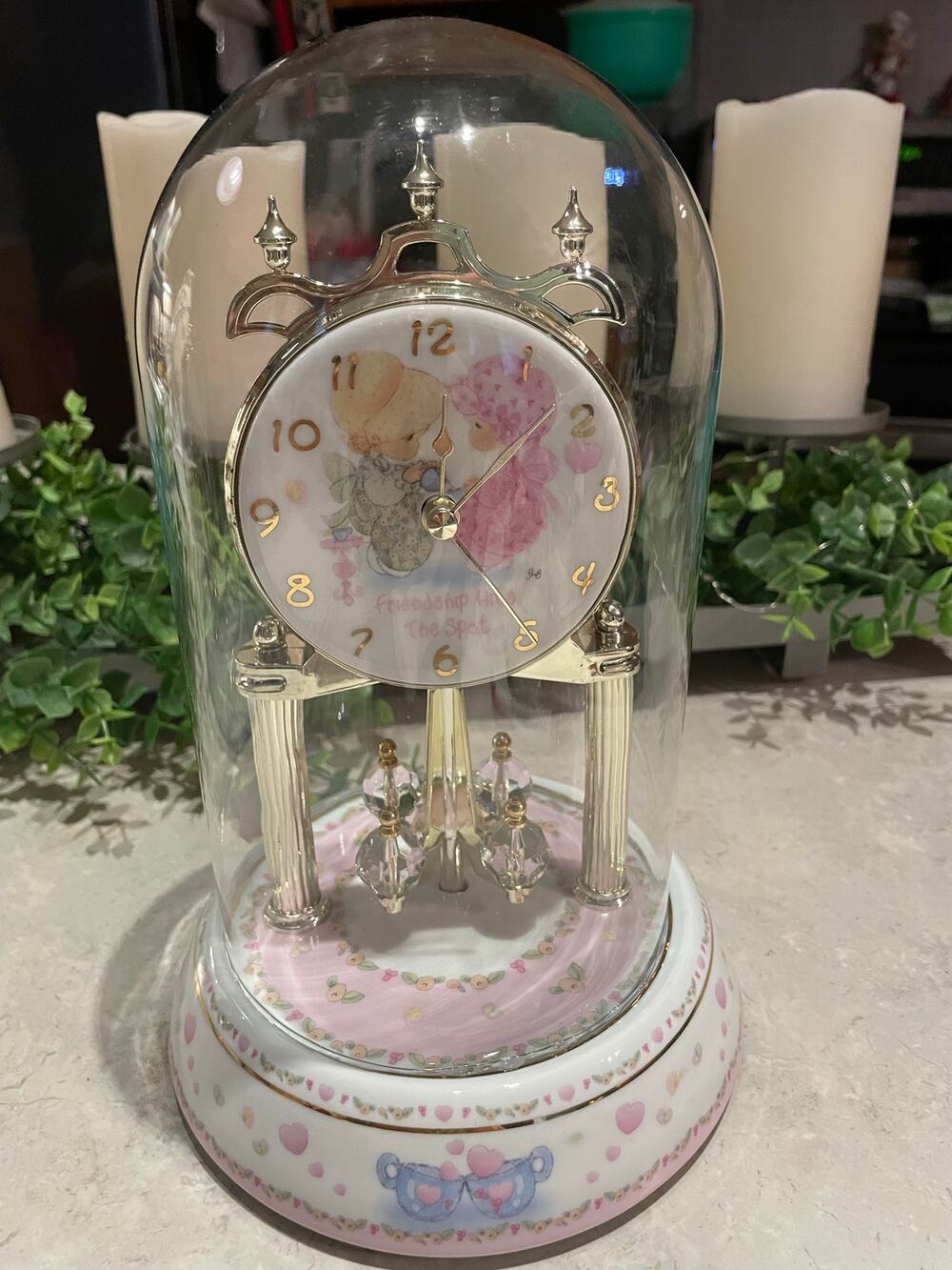 Precious Moments “Friendship Hits The Spot” Anniversary Clock 2002 Glass Dome